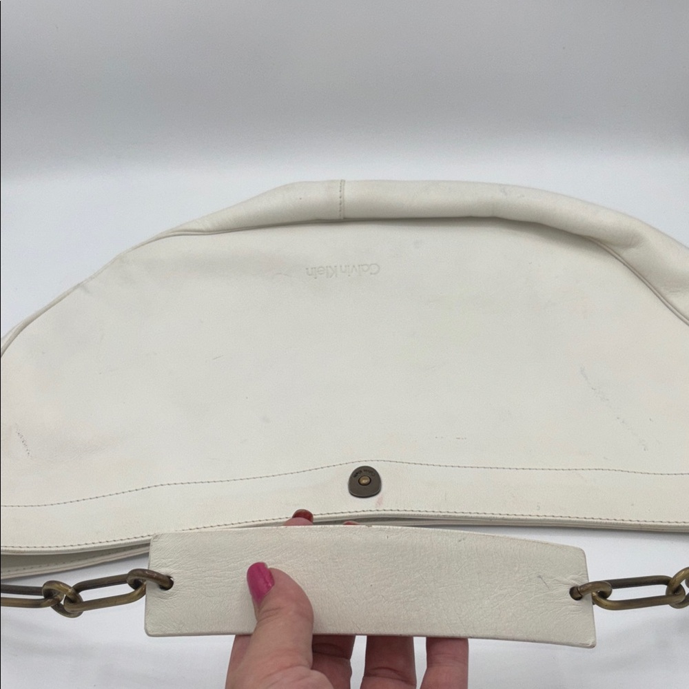Calvin Klein Cream XL Hobo Bag with Gold Bronze Chain Strap - Picture 6 of 14